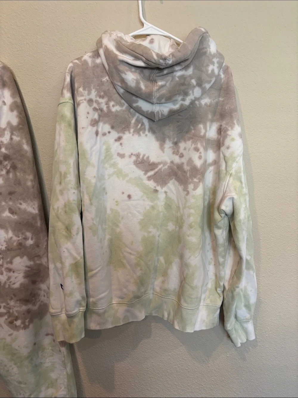 2X Champion Tie-Dye women’s Sweatpants & Hoodie SET- Taupe & Light Green